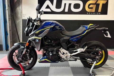 BMW F 900 R Force édition limitée bleue — photo 2