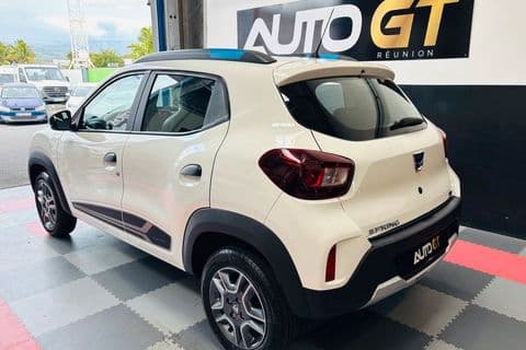 Dacia Spring électrique blanche — photo 3