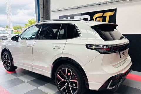 Volkswagen Tiguan R-Line hybride rechargeable blanc — photo 3